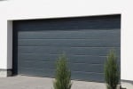 Bois, alu ou acier, quel mat&eacute;riau choisir pour une porte de garage ?